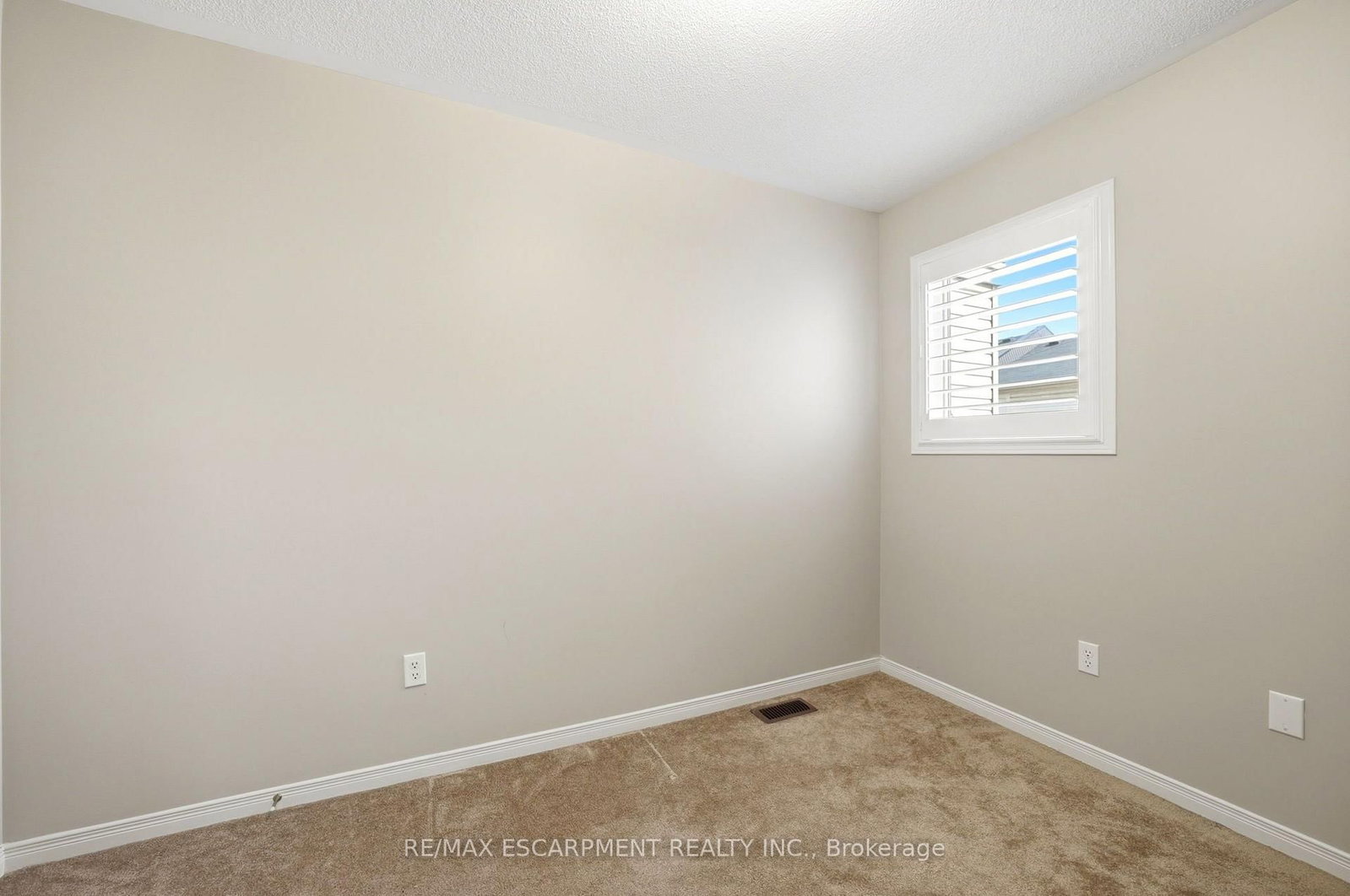 73 Ted Wray Circle • Toronto, ON photo 22