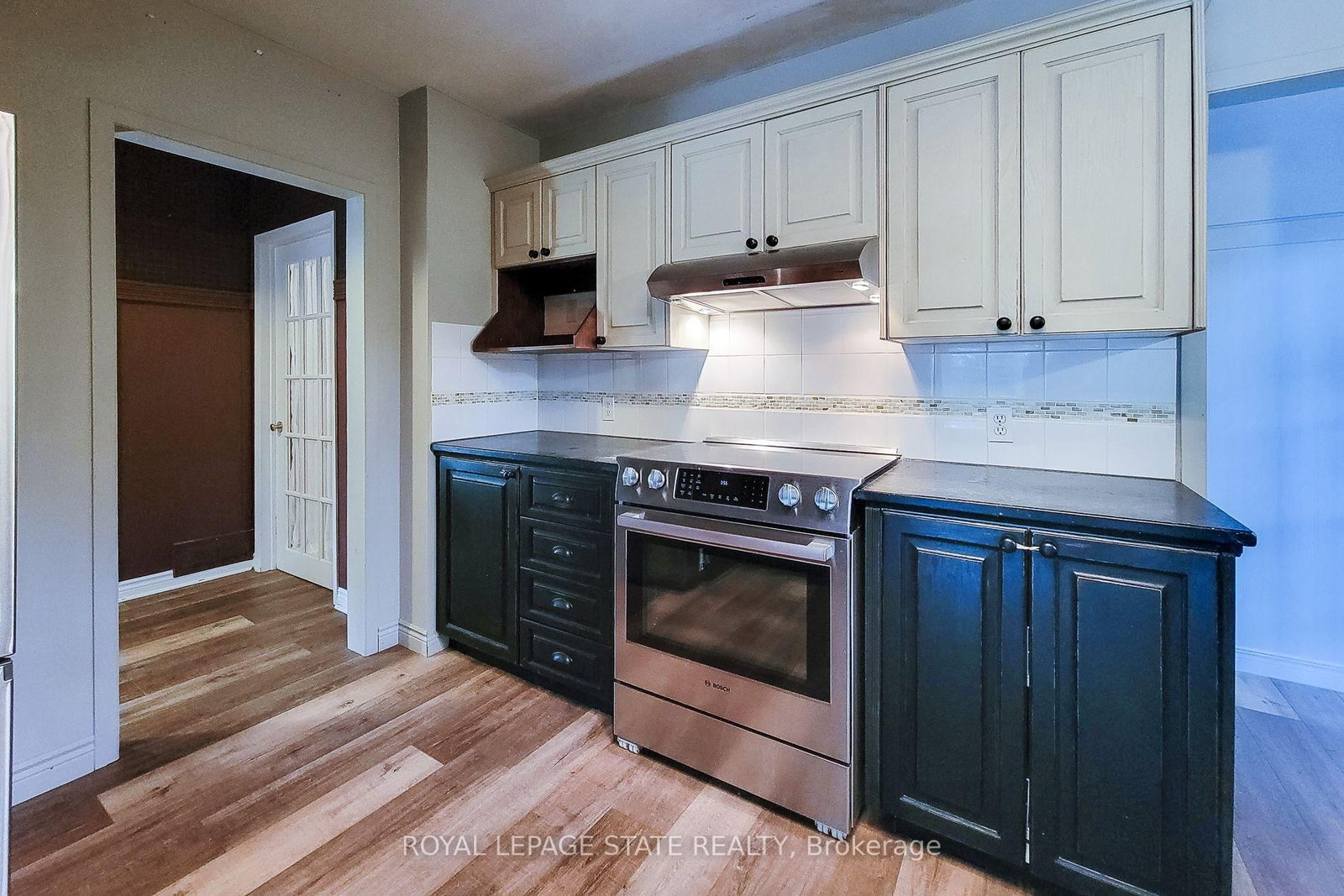 1359 Mountain Grove Avenue • Burlington, ON photo 16