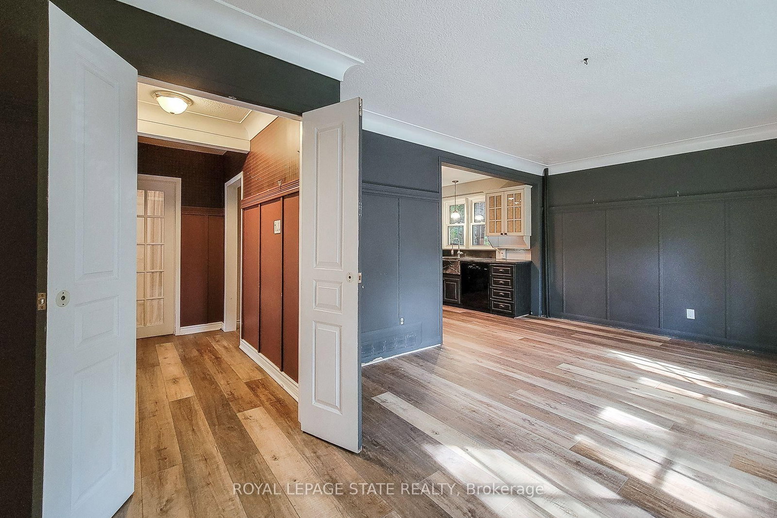 1359 Mountain Grove Avenue • Burlington, ON photo 6