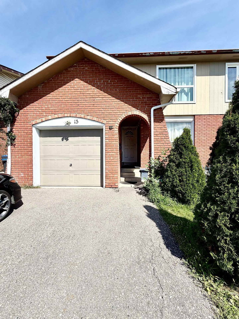 15 Hinchley Wood Grove