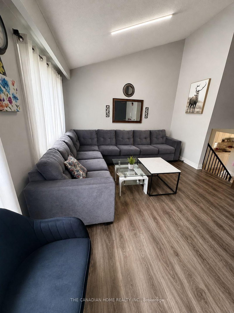15 Hinchley Wood Grove