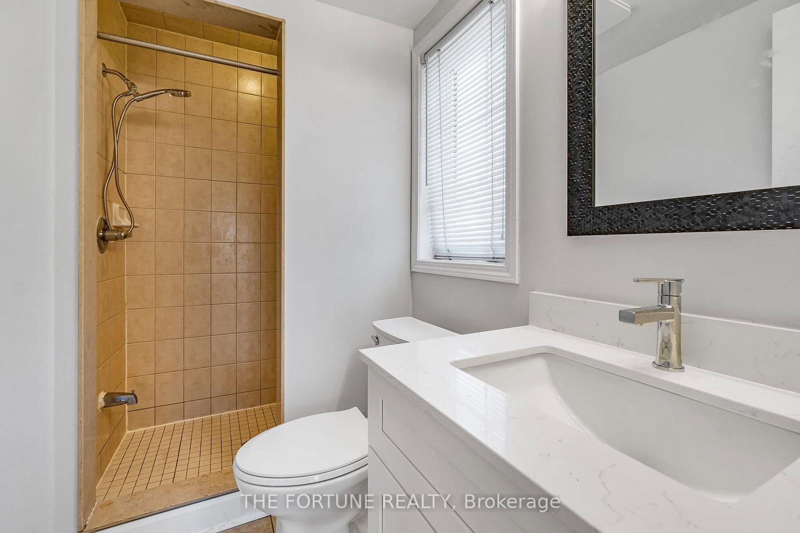 6-720 Neighbourhood Circ, Mississauga, view 13