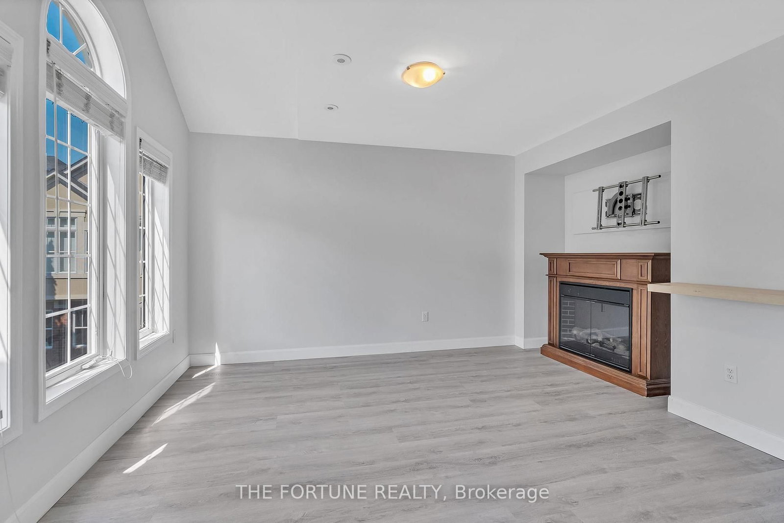 6-720 Neighbourhood Circ, Mississauga, view 16