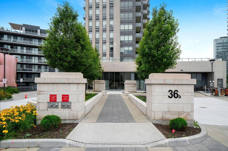1006 - 36 Park Lawn Road