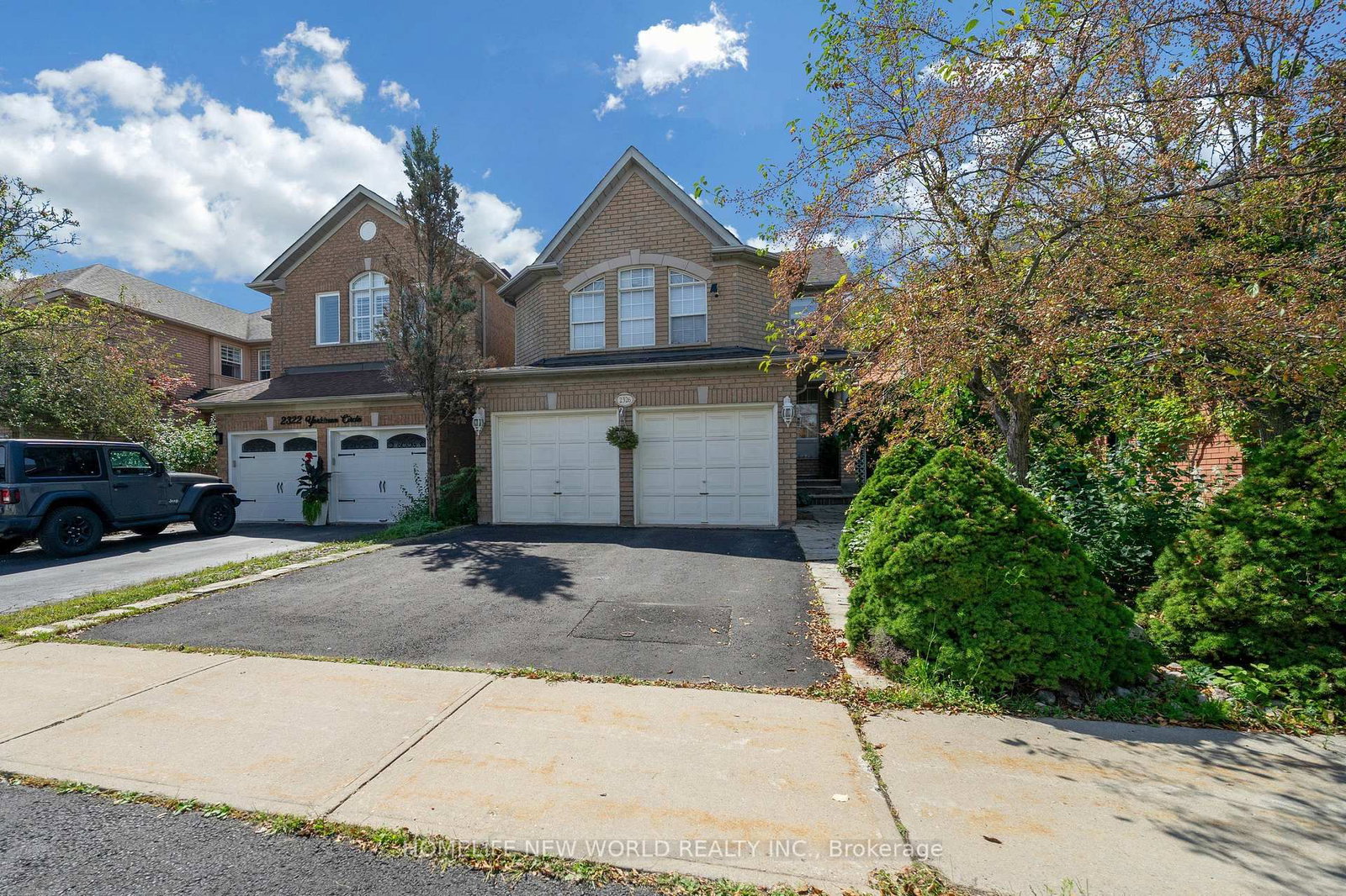 2326 Yorktown Circ, Mississauga, view 2