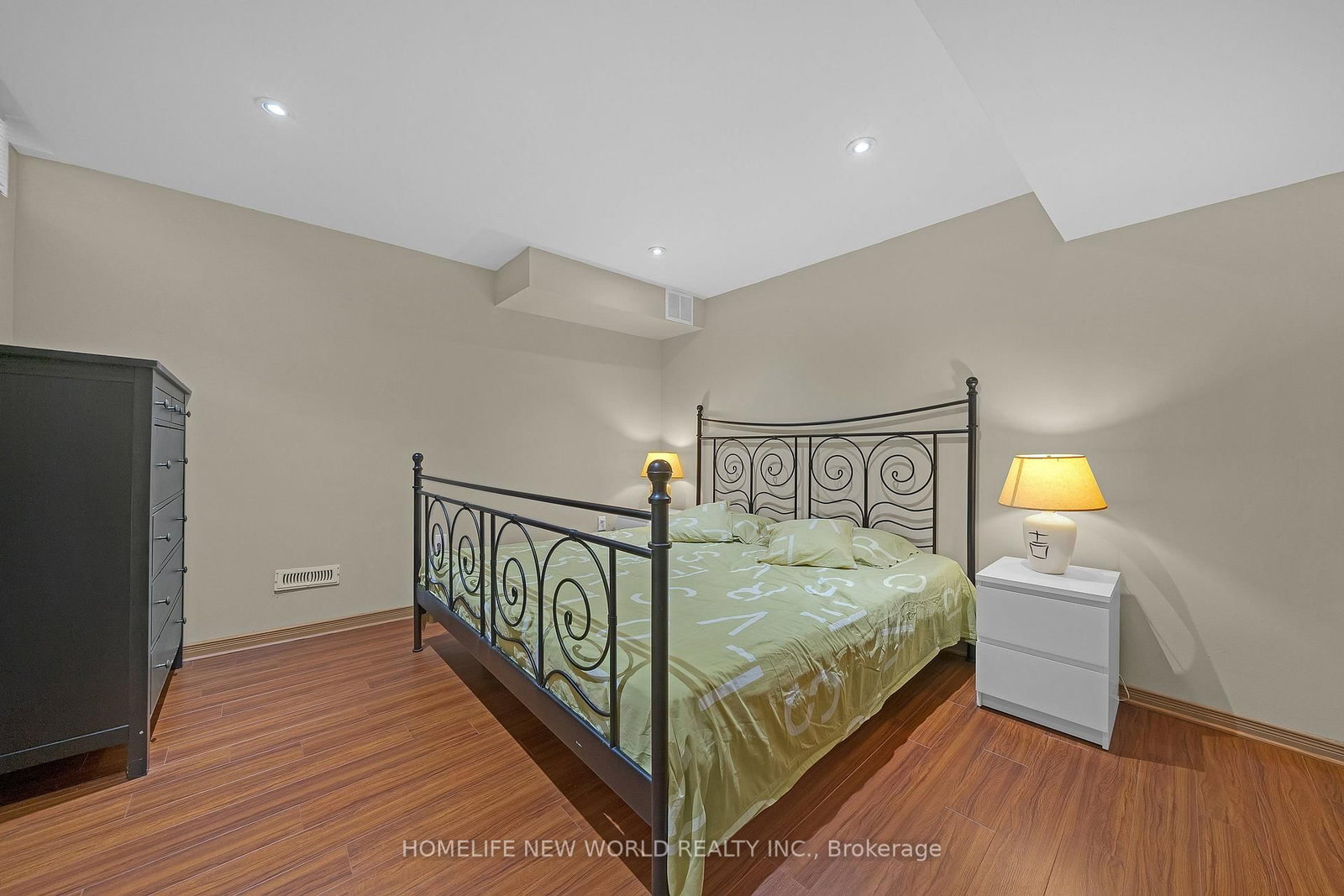 2326 Yorktown Circ, Mississauga, view 40