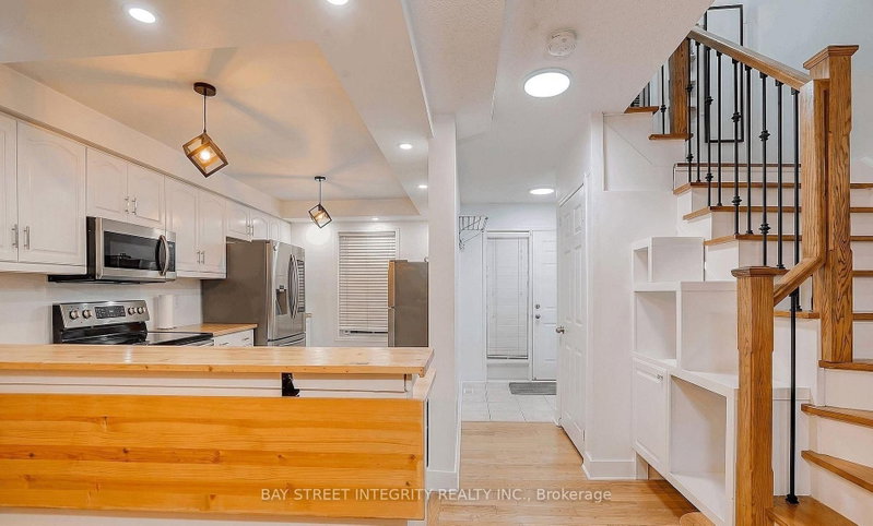 10 - Upper 199 Hillcrest Avenue