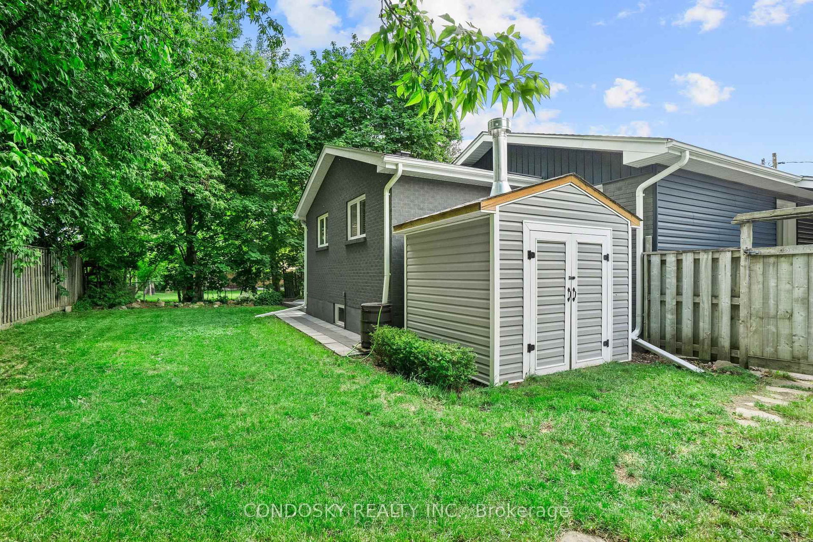 15 Gibbons Place • Halton Hills, ON photo 48
