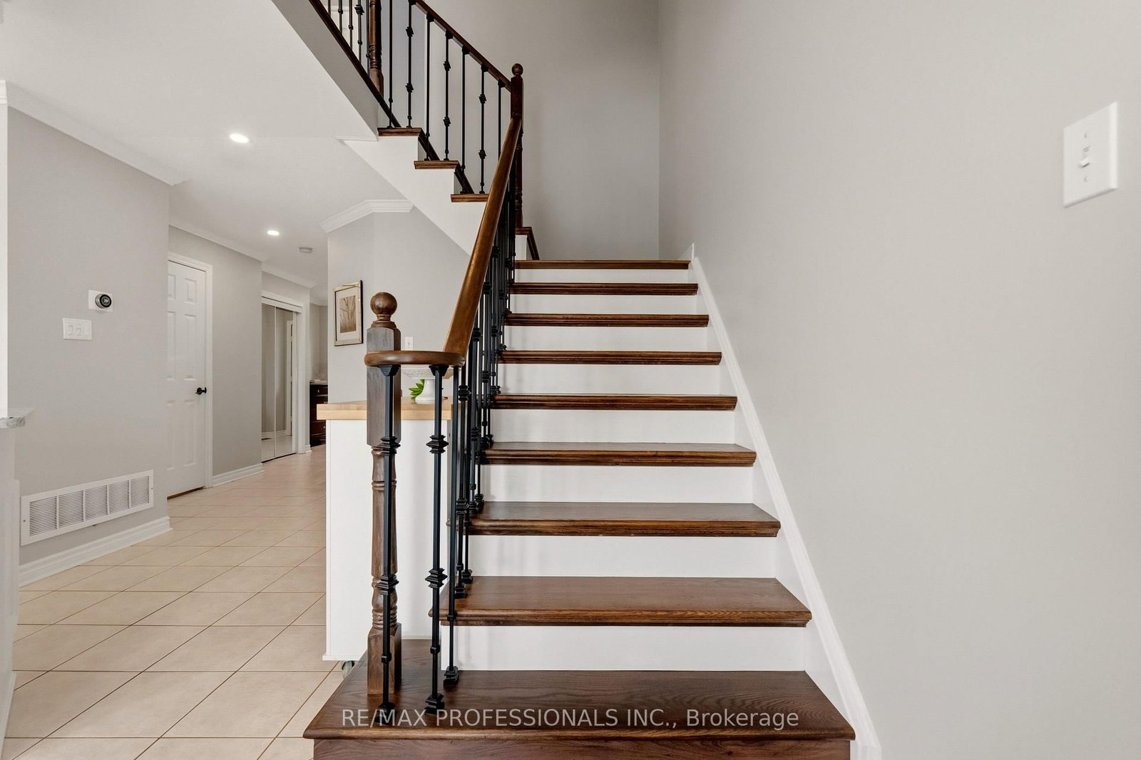 40 Dominion Gardens Drive • Halton Hills, ON photo 23