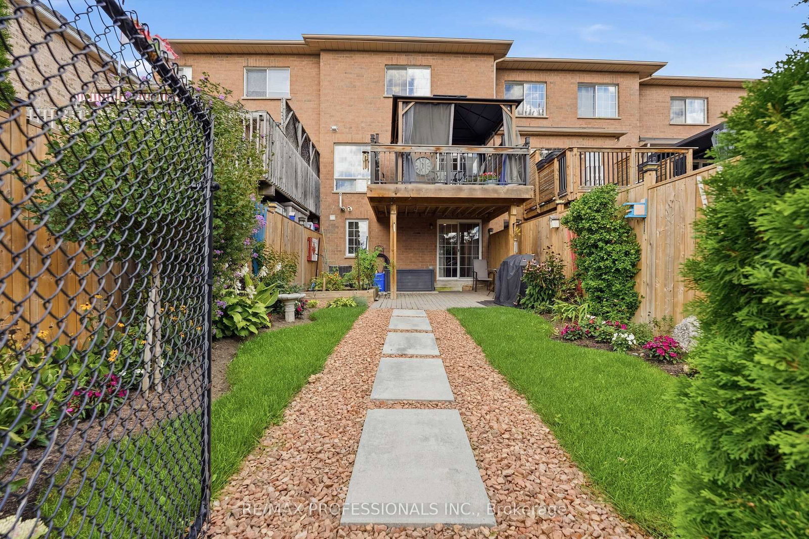 40 Dominion Gardens Drive • Halton Hills, ON photo 45