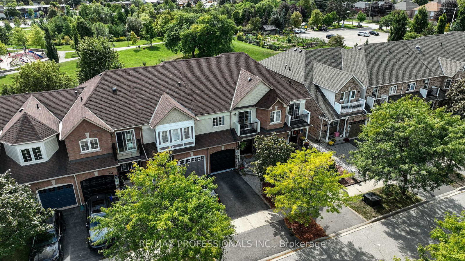 40 Dominion Gardens Drive • Halton Hills, ON photo 5