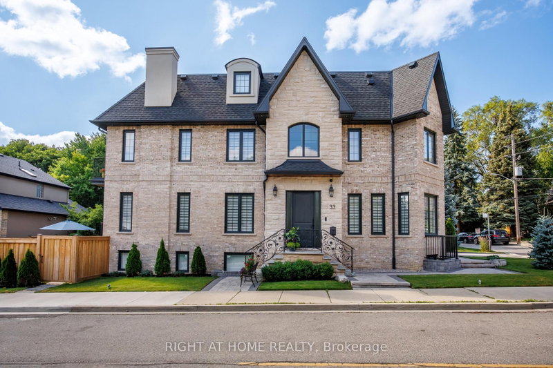 33 Thorndale Avenue