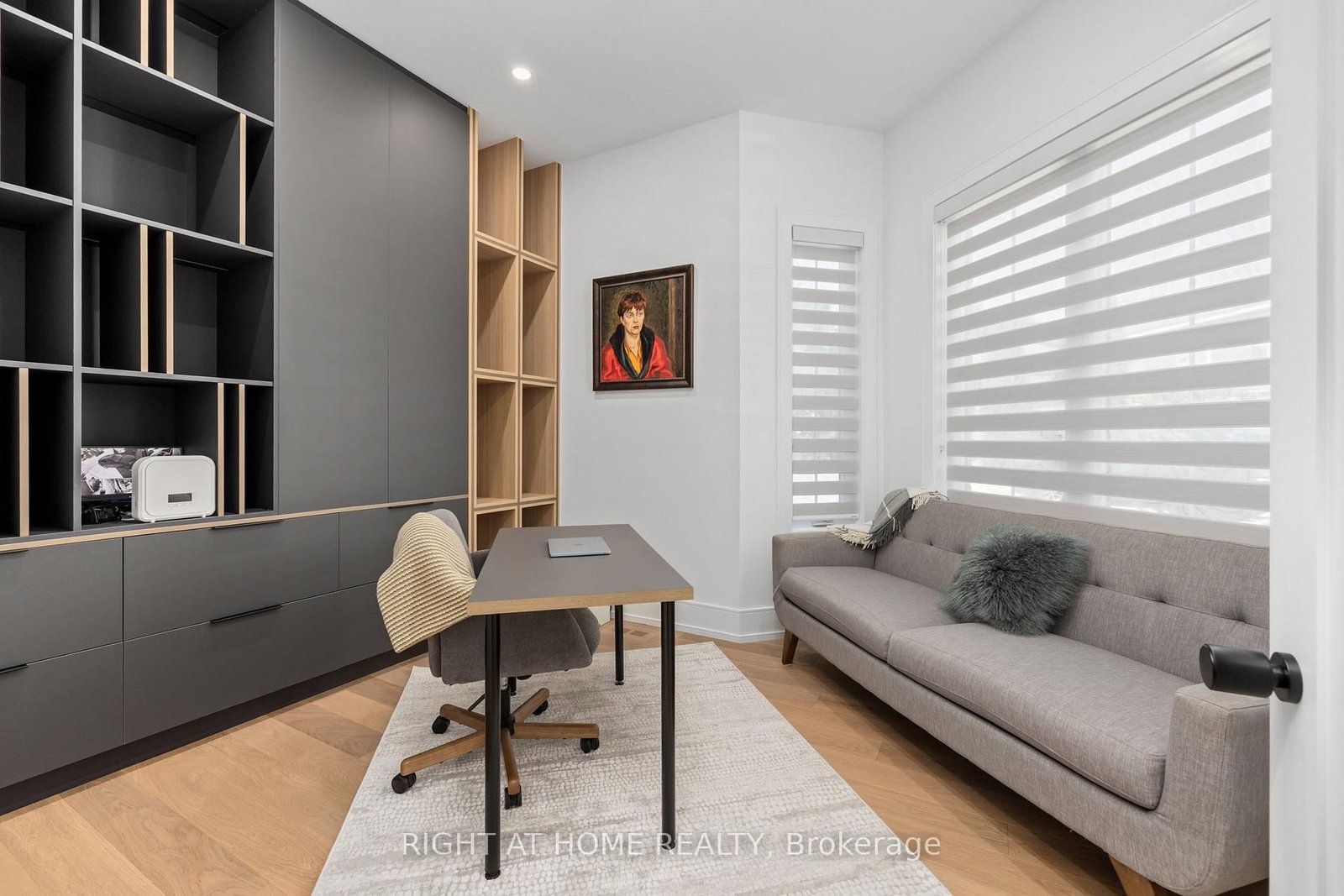 33 Thorndale Avenue • Toronto, ON photo 19