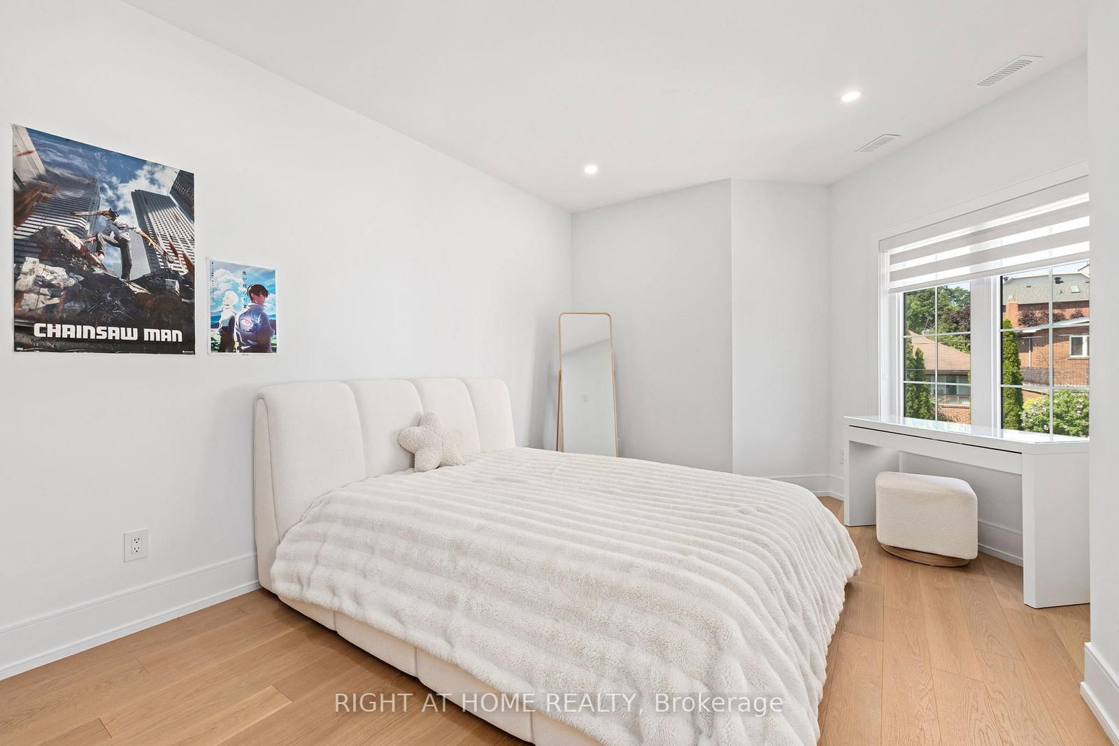 33 Thorndale Avenue • Toronto, ON photo 30
