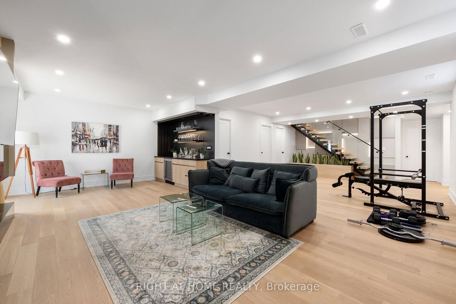 33 Thorndale Avenue • Toronto, ON photo 39
