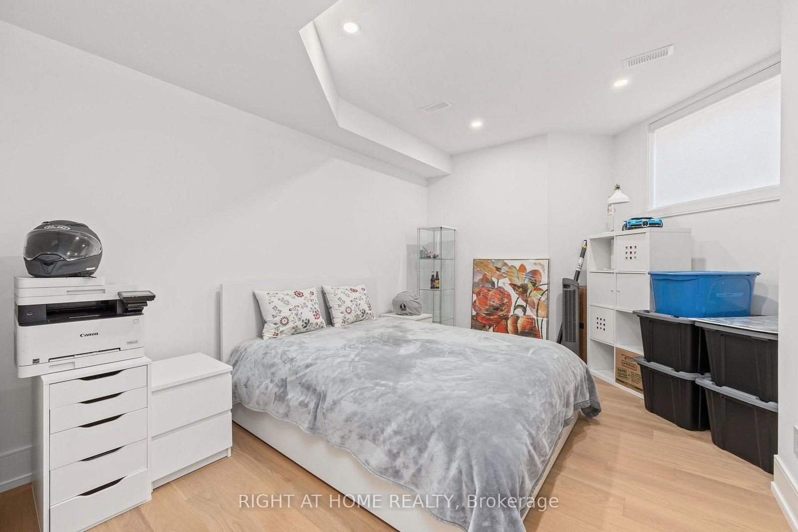 33 Thorndale Avenue • Toronto, ON photo 40