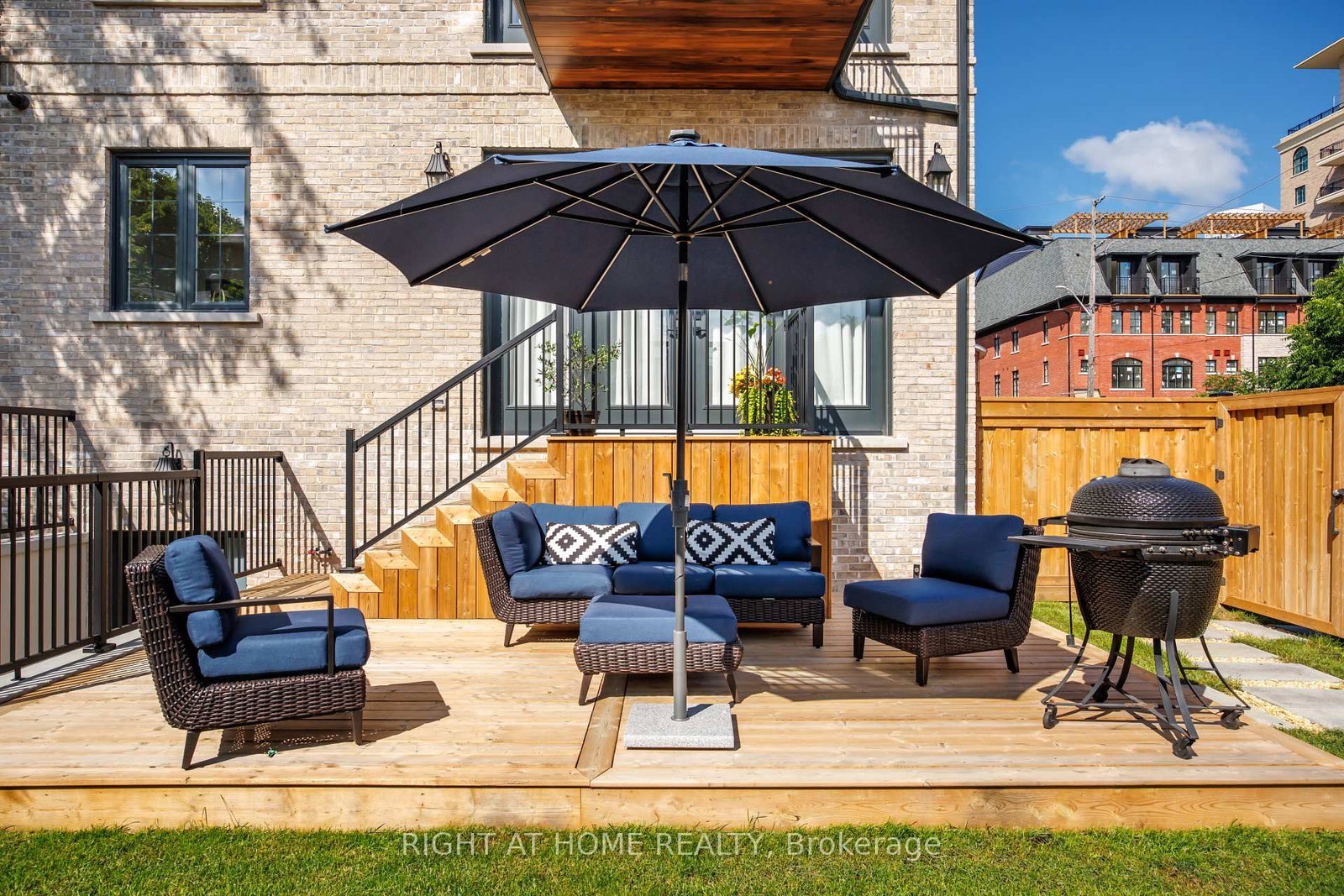 33 Thorndale Avenue • Toronto, ON photo 5