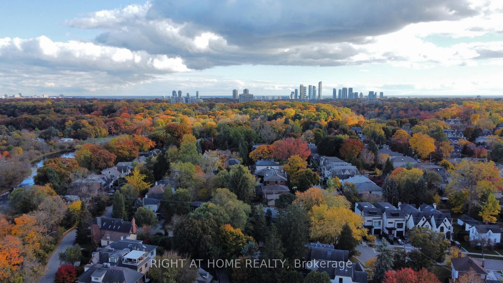 33 Thorndale Avenue • Toronto, ON photo 50