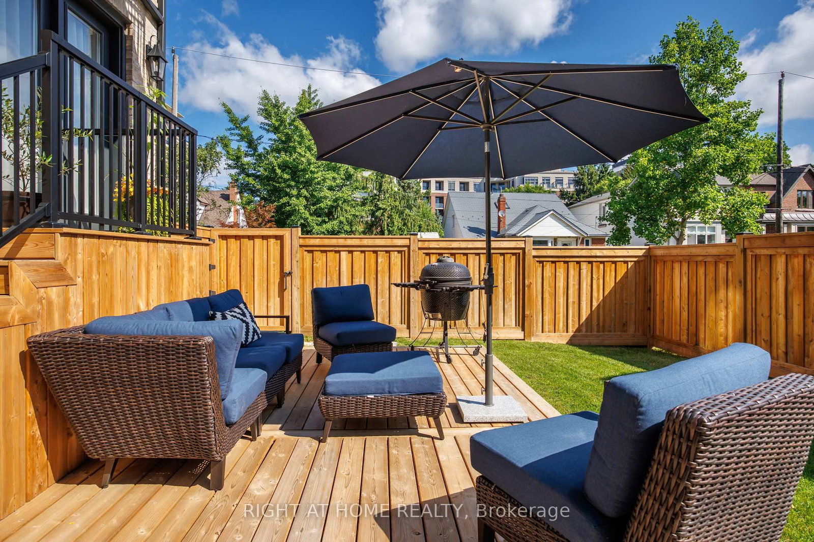 33 Thorndale Avenue • Toronto, ON photo 6