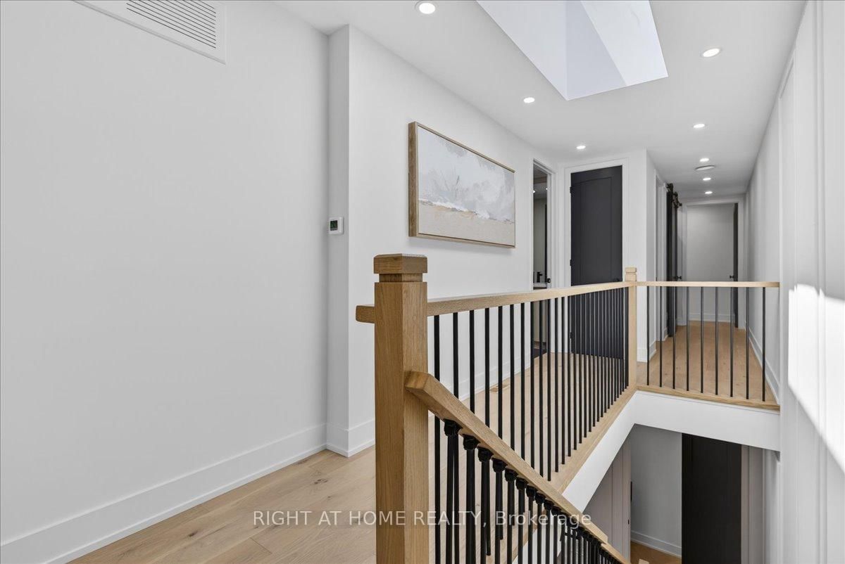 15B ROSEMEADE Avenue • Toronto, ON photo 19