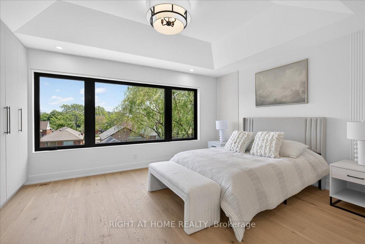 15B ROSEMEADE Avenue • Toronto, ON photo 21