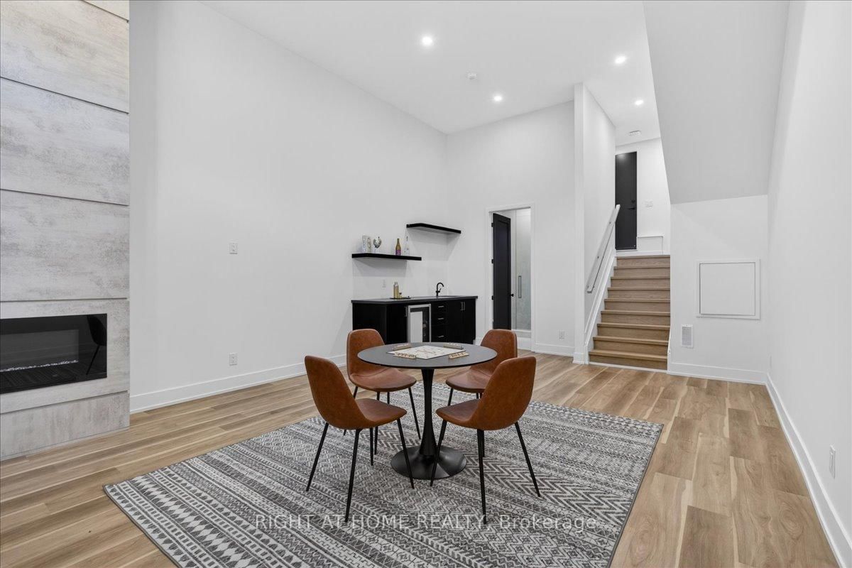 15B ROSEMEADE Avenue • Toronto, ON photo 38