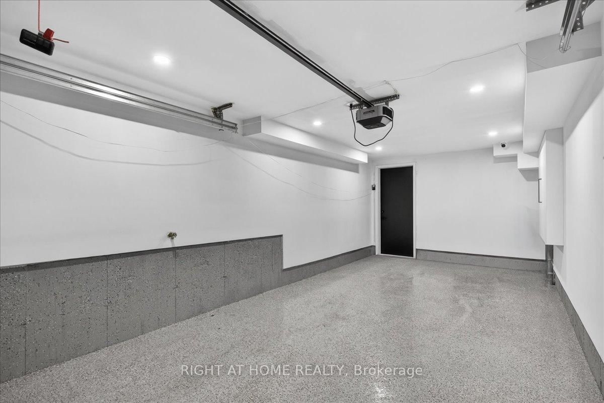 15B ROSEMEADE Avenue • Toronto, ON photo 50