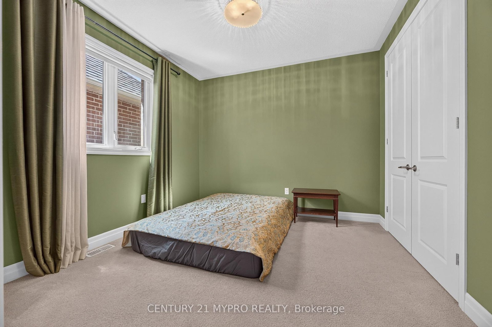 144 North Park Boulevard • Oakville, ON photo 38