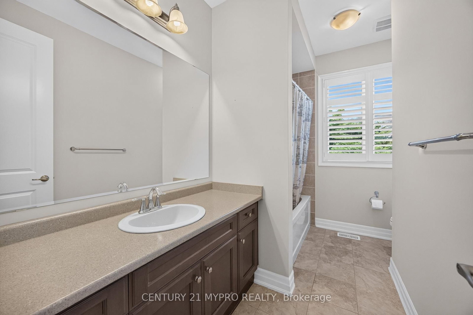 144 North Park Boulevard • Oakville, ON photo 42