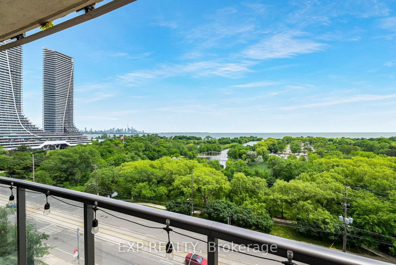 808 - 2230 Lake Shore Boulevard W