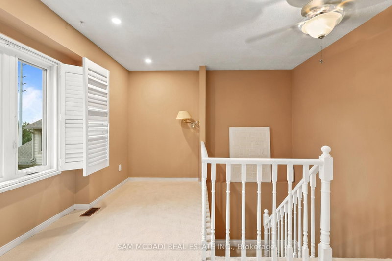 1725 The Mississauga,ON L5M 4N3 — Photo 17