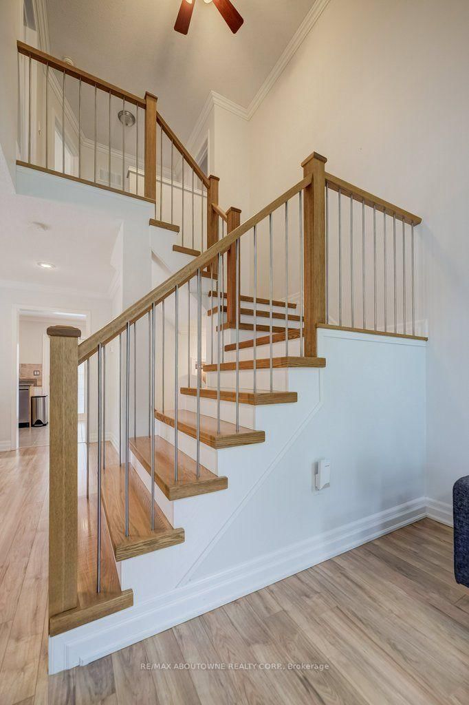 5180 Bunton Crescent • Burlington, ON photo 12
