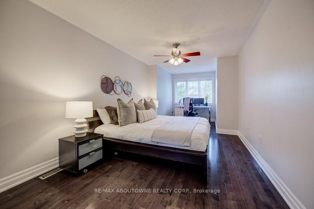 5180 Bunton Crescent • Burlington, ON photo 13