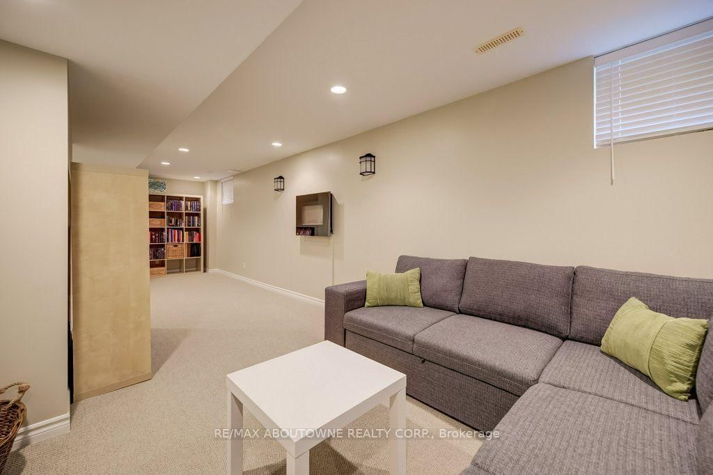 5180 Bunton Crescent • Burlington, ON photo 25
