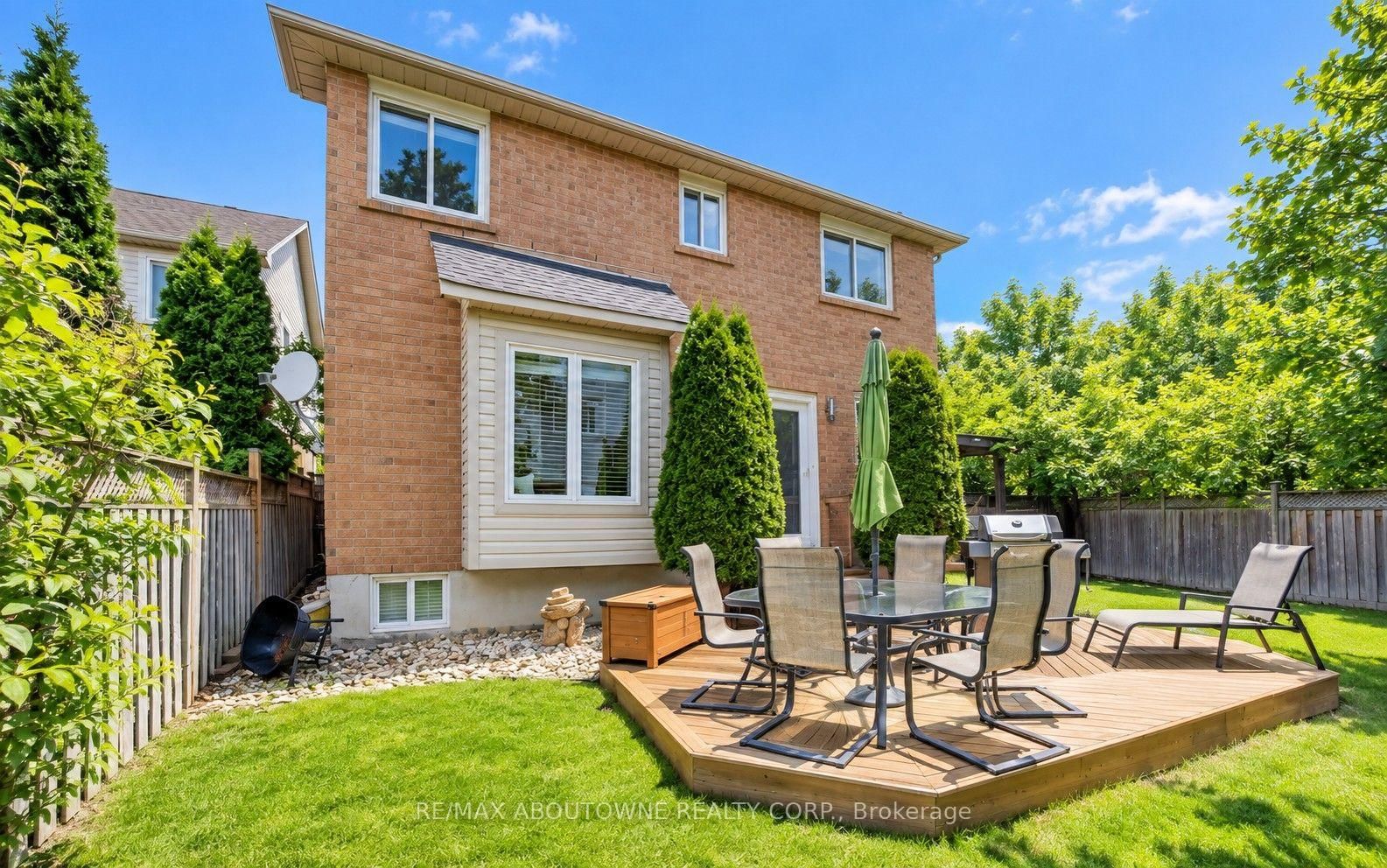 5180 Bunton Crescent • Burlington, ON photo 9