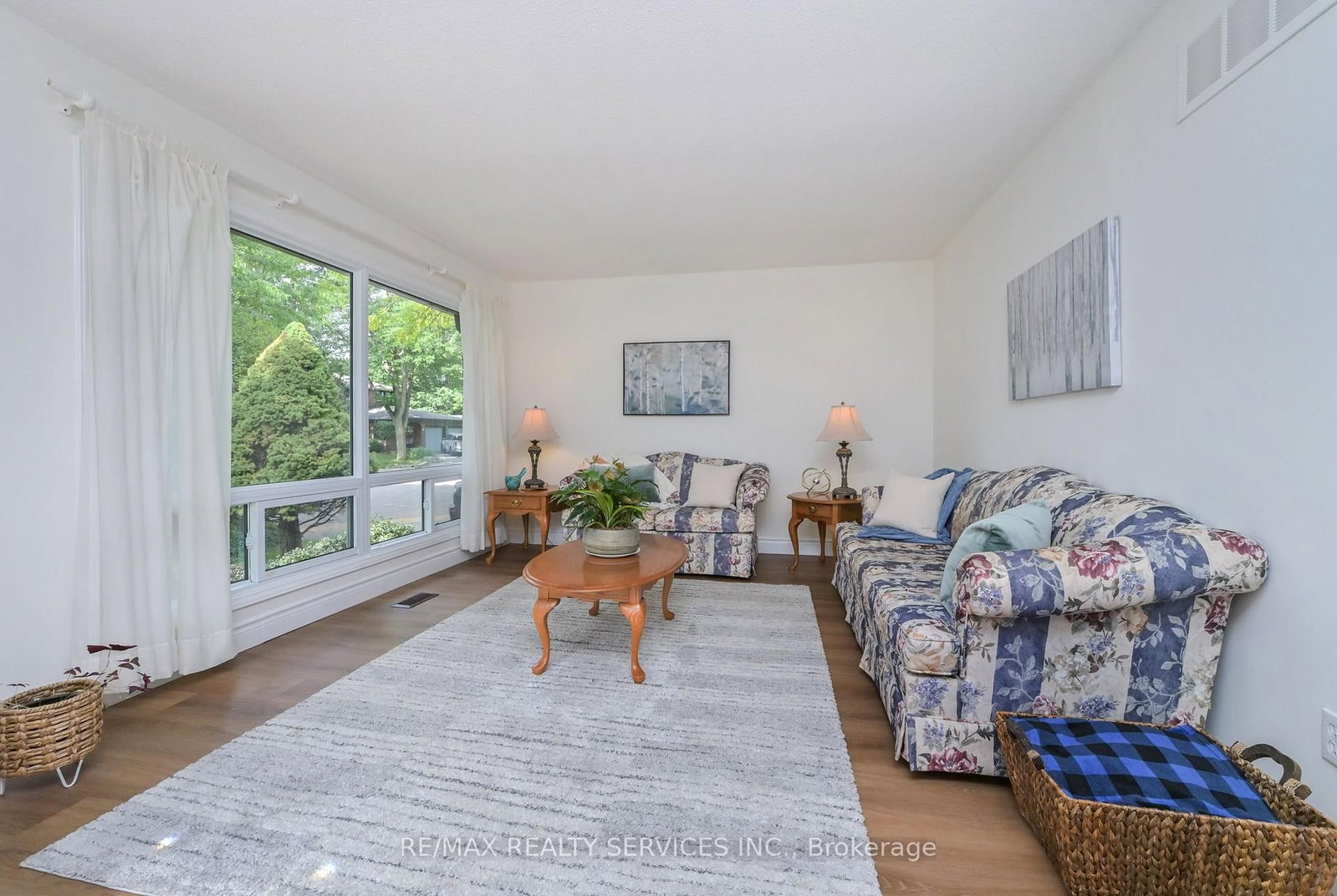 14 Ramsgate Court • Brampton, ON photo 8