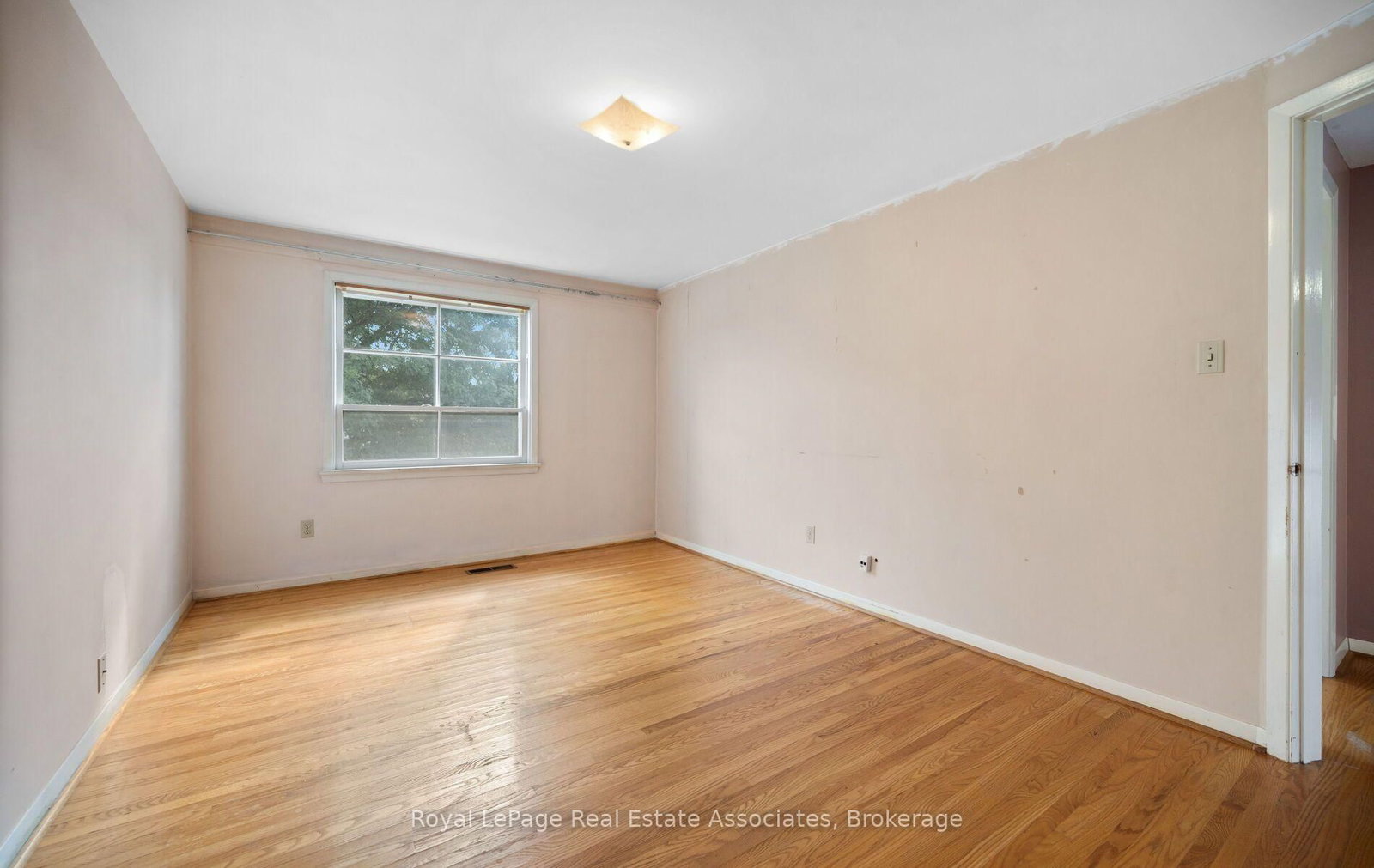 589 Tedwyn Drive • Mississauga, ON photo 11