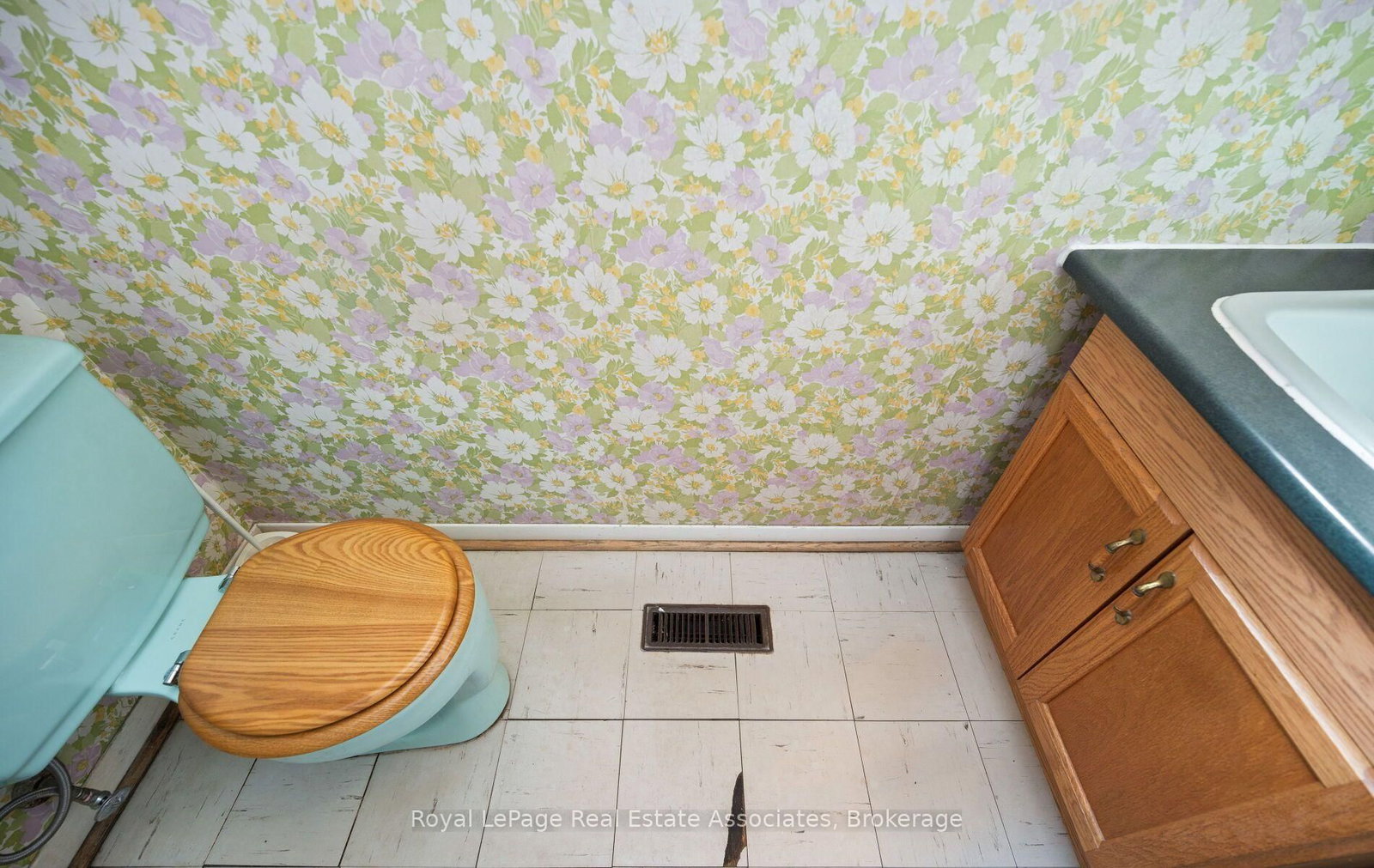 589 Tedwyn Drive • Mississauga, ON photo 5