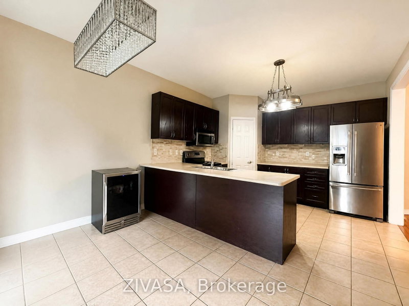UPPER - 84 Game Creek Crescent