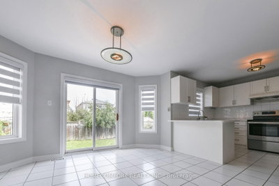 3557 old orchard park Drive • Mississauga, ON photo 8