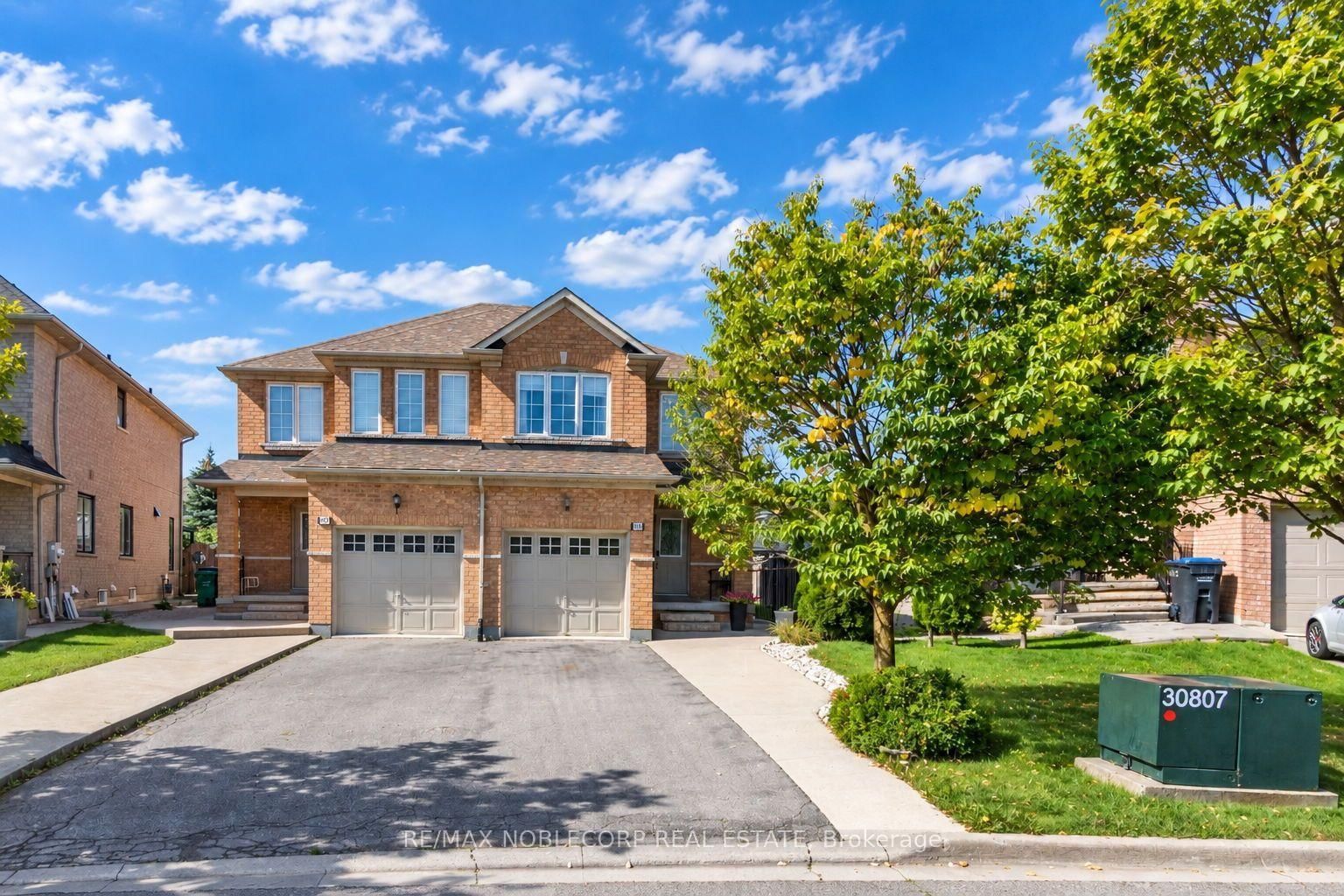 88 Humbershed Crescent • Caledon, ON photo 4