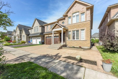 4911 Maxine Place • Mississauga, ON photo 2