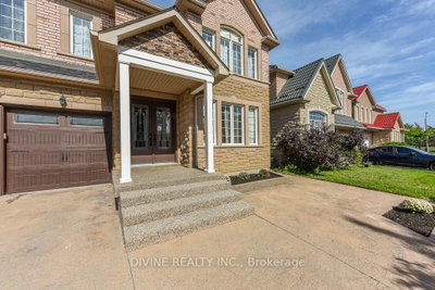 4911 Maxine Place • Mississauga, ON photo 3