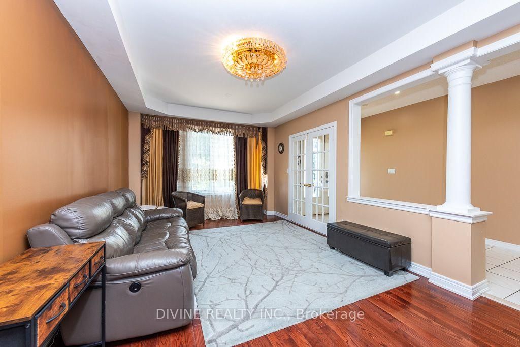 4911 Maxine Place • Mississauga, ON photo 9