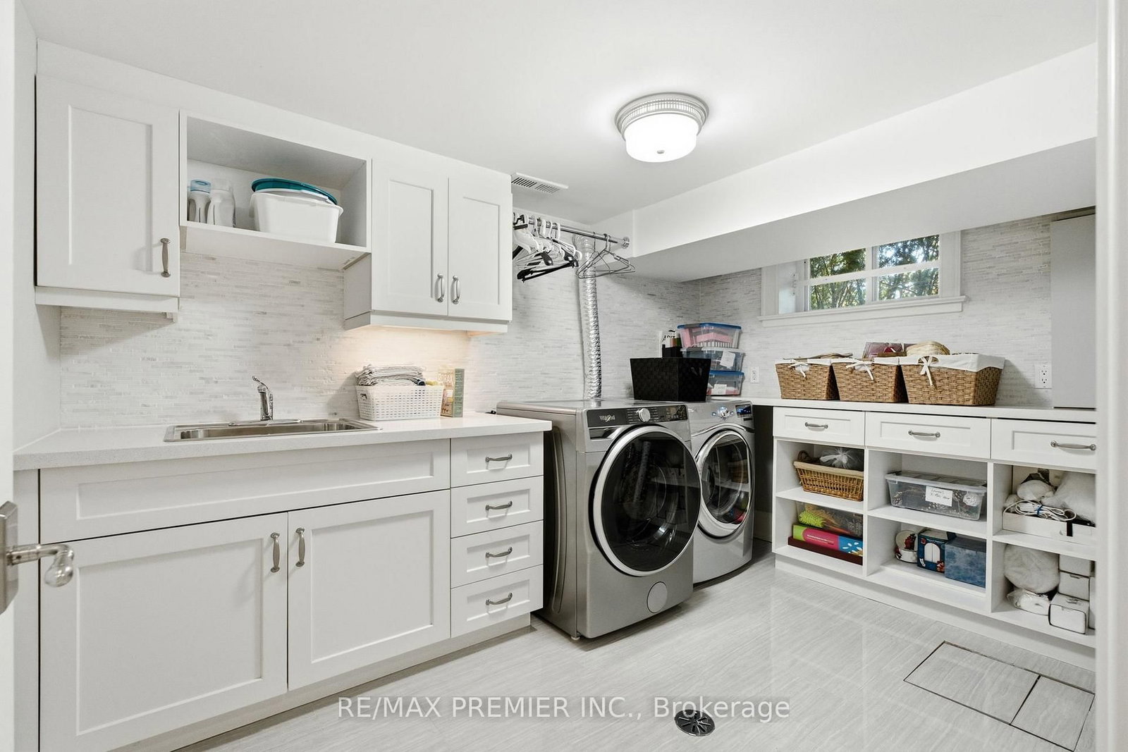 132 The Kingsway • Toronto, ON photo 39