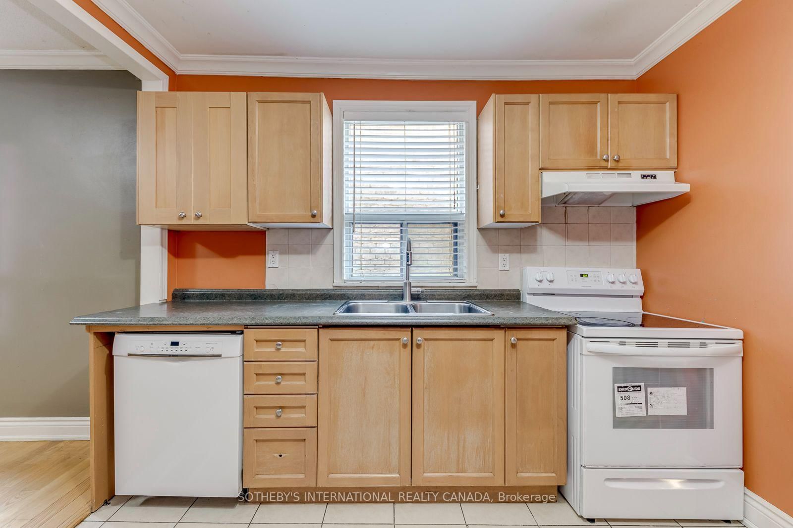 66 Twenty Ninth Street • Toronto, ON photo 16