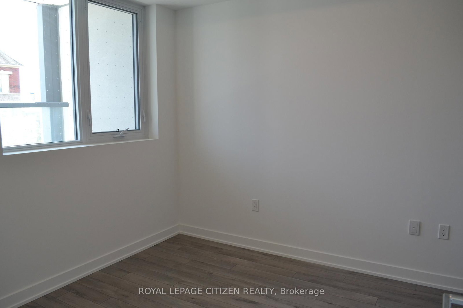 1005 Dundas Oakville,ON L6H 7E8 — Photo 22