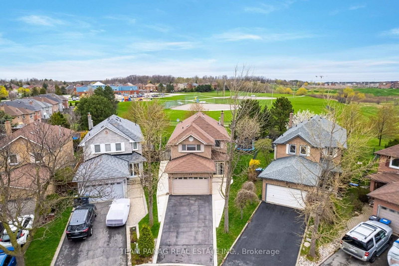 8 Drayglass Court