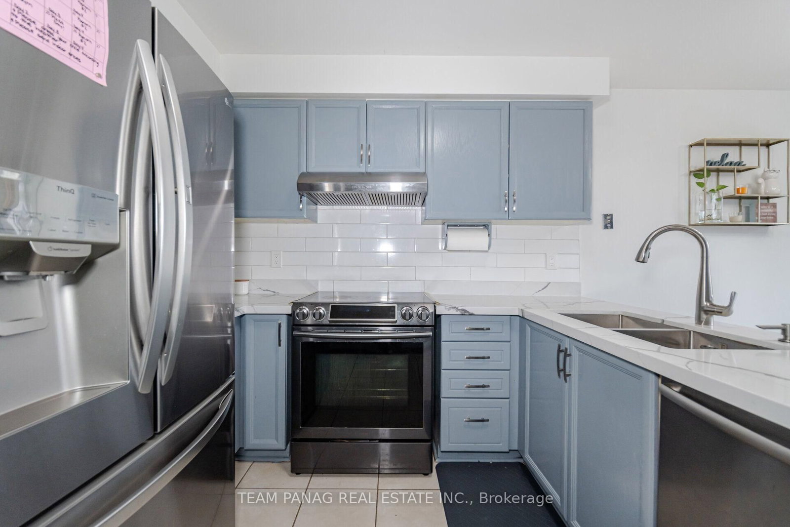 8 Drayglass Court • Brampton, ON photo 11