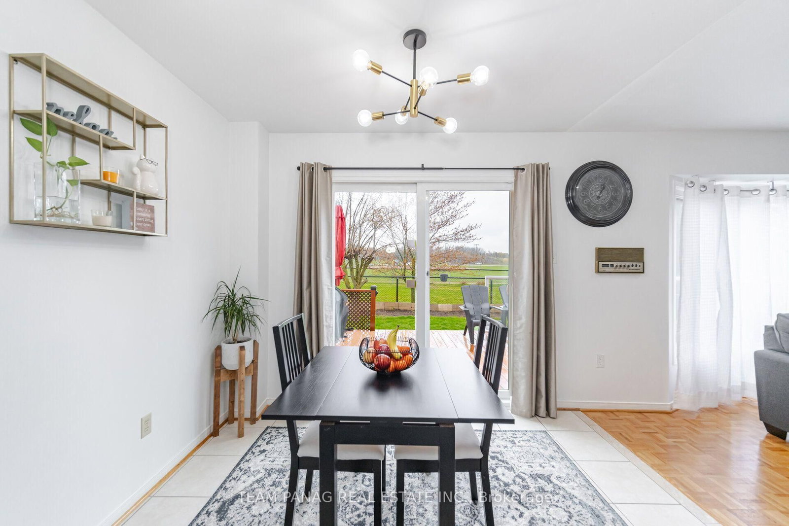 8 Drayglass Court • Brampton, ON photo 13